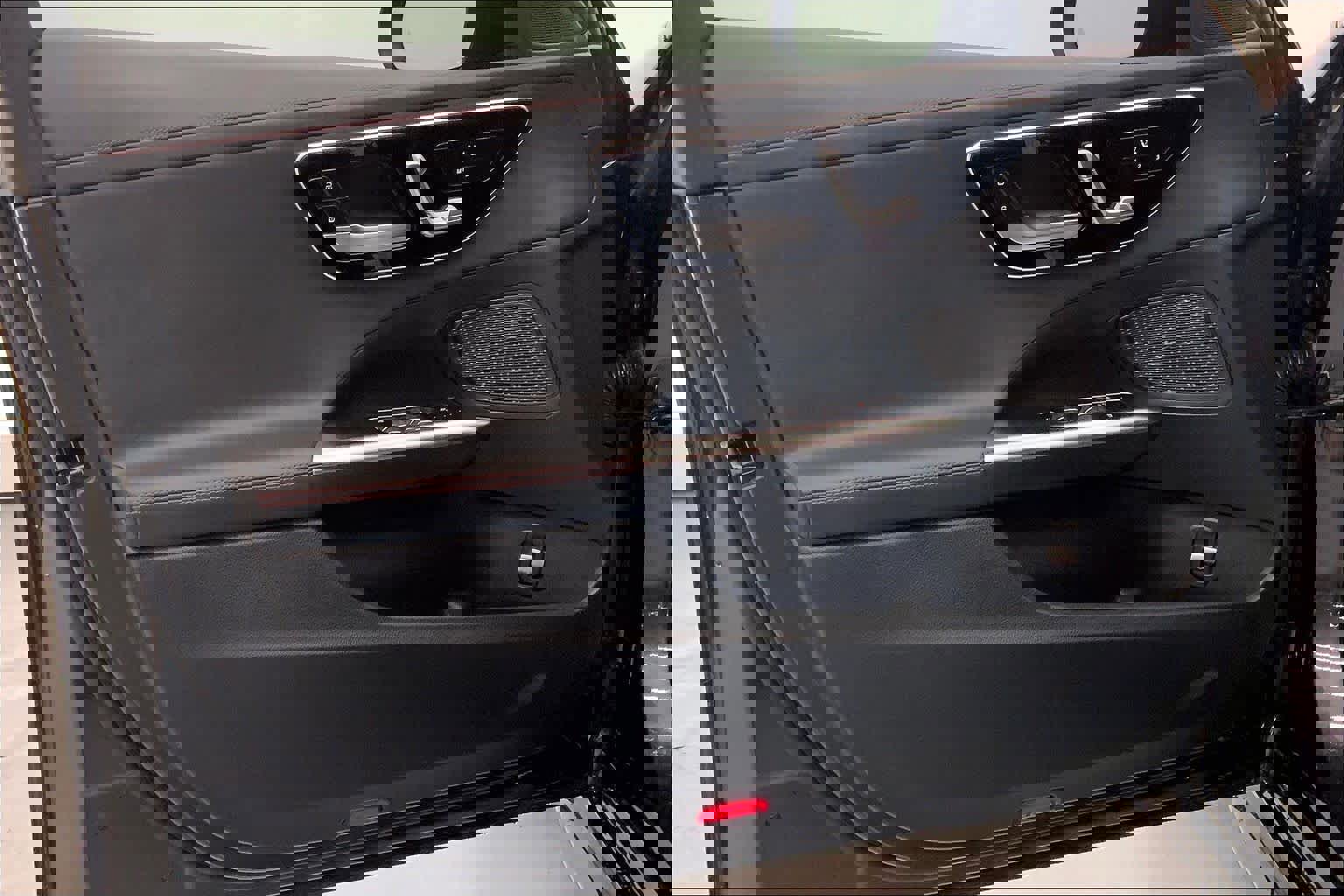 Used 2023 Mercedes-Benz C 43 AMG 4MATIC Sedan image 19