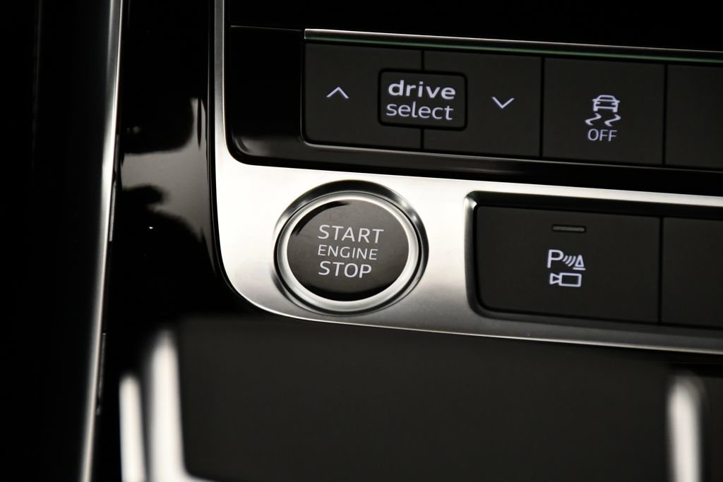 Used 2025 Audi Q8 Premium Plus image 29