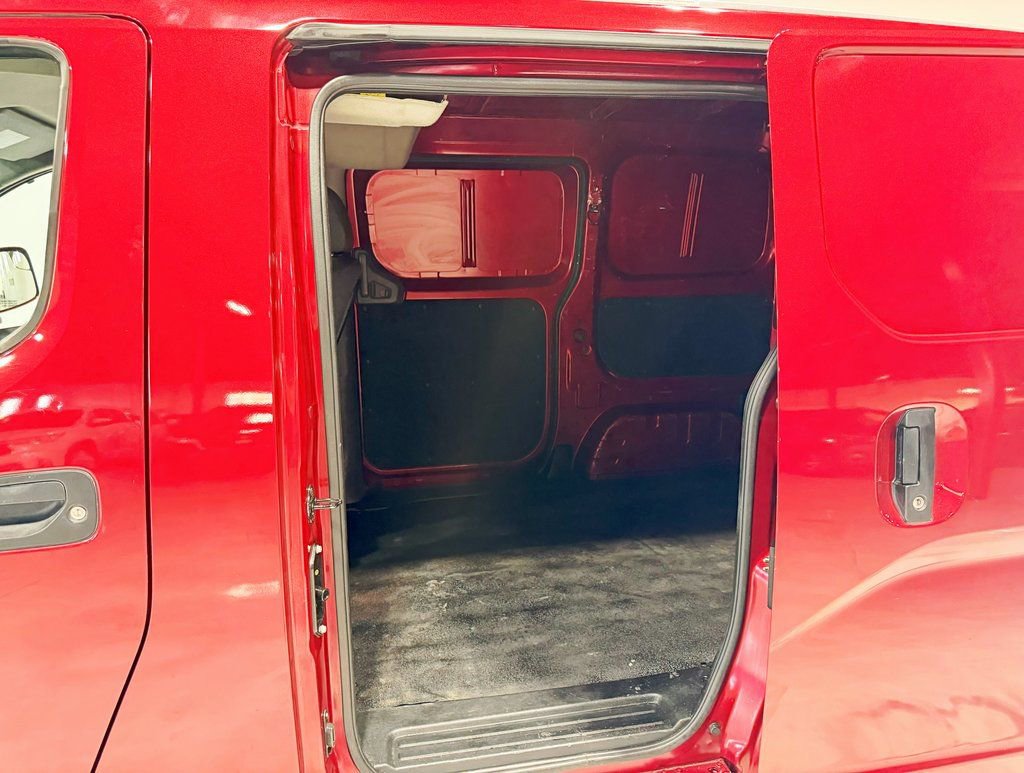 Used 2019 Nissan NV200 SV image 24