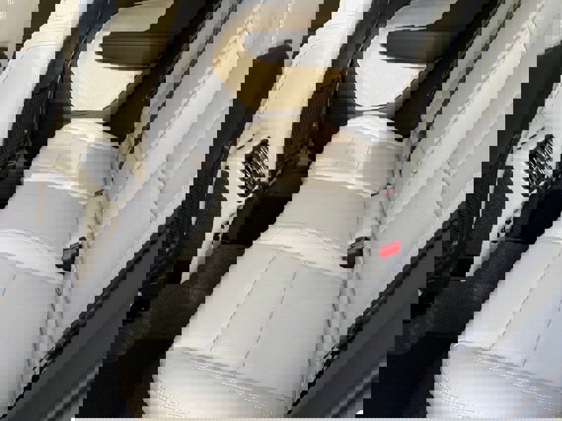 New 2026 Volvo XC40 B5 Plus w/ Protection Package Premier image 20