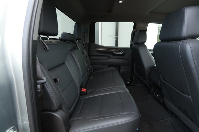 Used 2024 GMC Sierra 1500 SLT RWD image 31