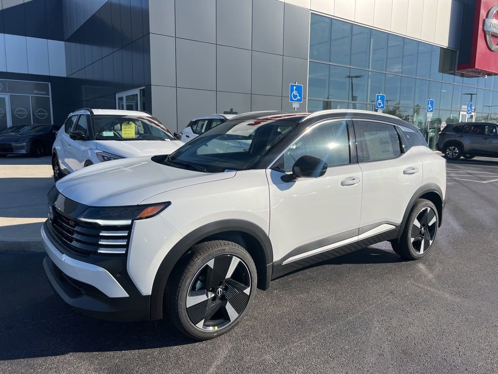 New 2025 Nissan Kicks SR