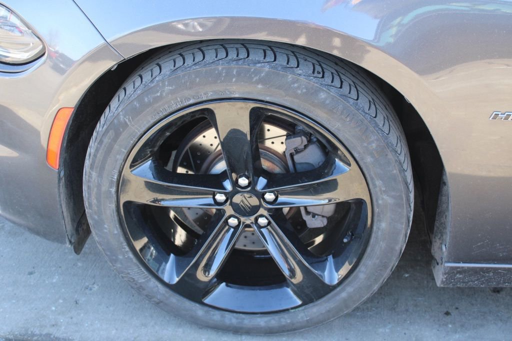 Used 2018 Dodge Charger R/T image 11