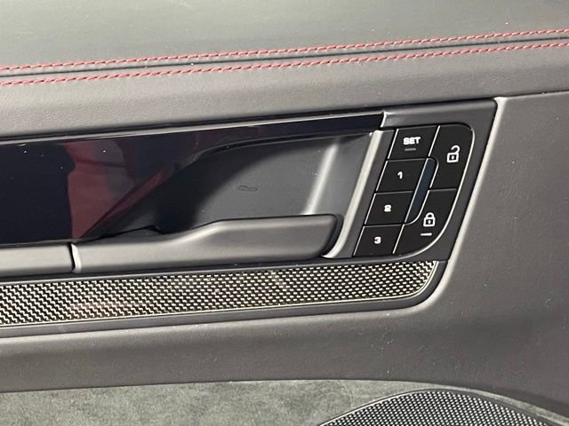 Used 2025 Porsche Cayenne GTS image 28