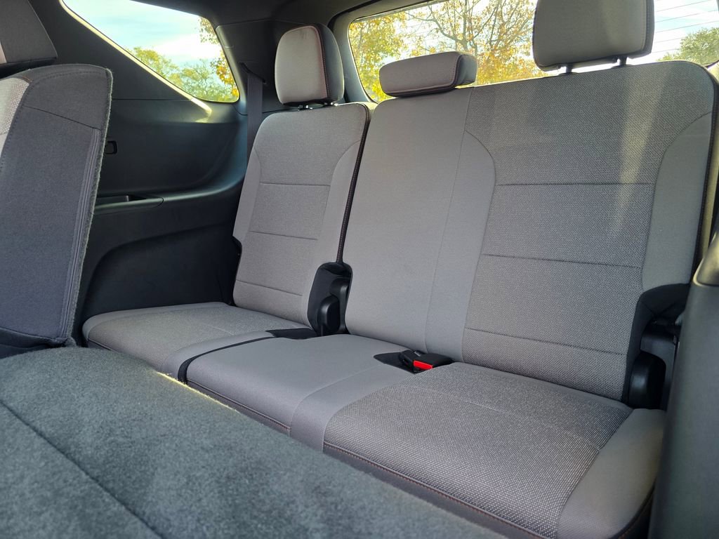 Certified 2024 Chevrolet Traverse LT image 31