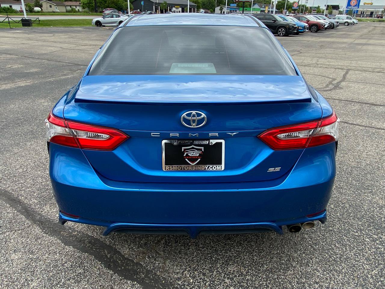 Used 2018 Toyota Camry SE w/ Moonroof Package FWD image 10