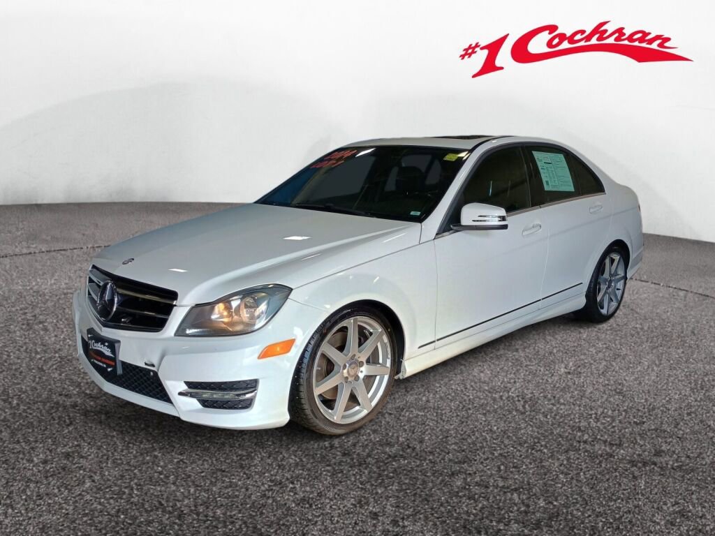 Used 2014 Mercedes-Benz C 300 Sport image 25