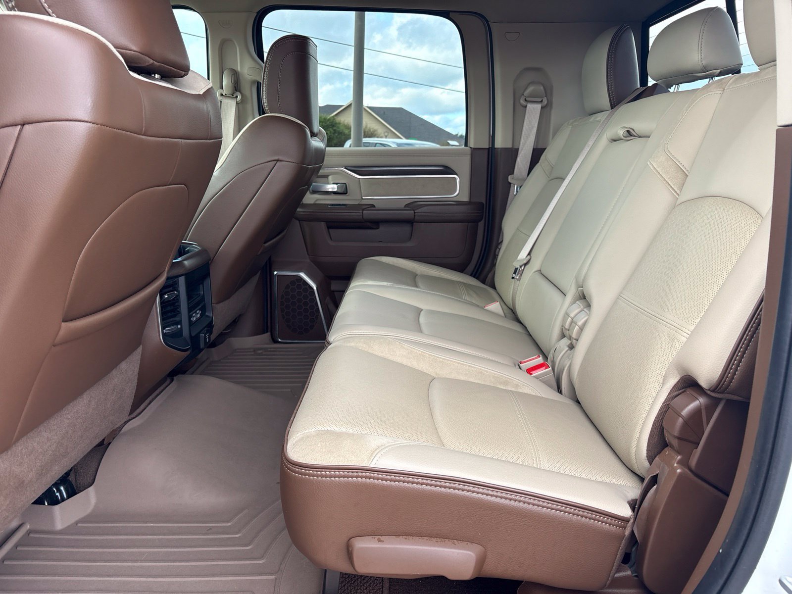 Used 2022 RAM 2500 Laramie AWD/4WD image 17