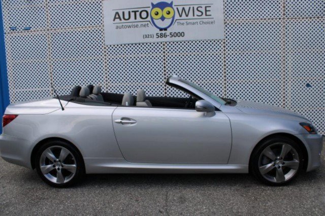 Used 2011 Lexus IS 250C image 7