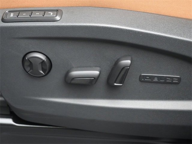 New 2025 Volkswagen ID. Buzz Pro S Plus image 18