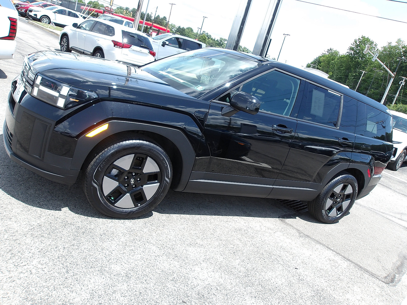 Certified 2026 Hyundai Santa Fe SE AWD/4WD image 4