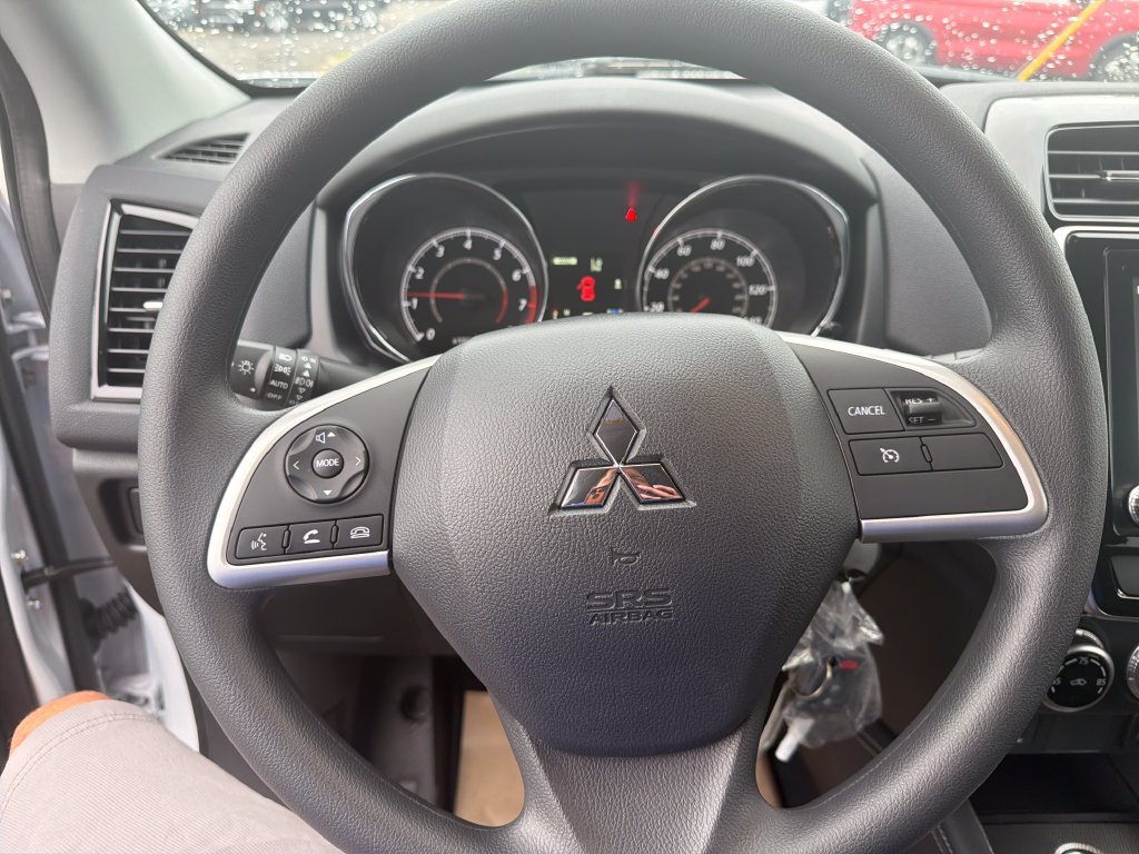 New 2027 Mitsubishi Outlander Sport ES AWD/4WD image 17