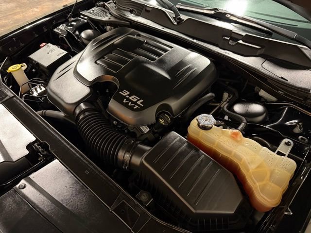 Used 2021 Dodge Challenger SXT image 40