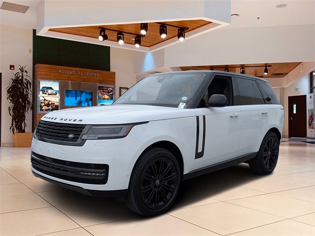 New 2025 Land Rover Range Rover SE