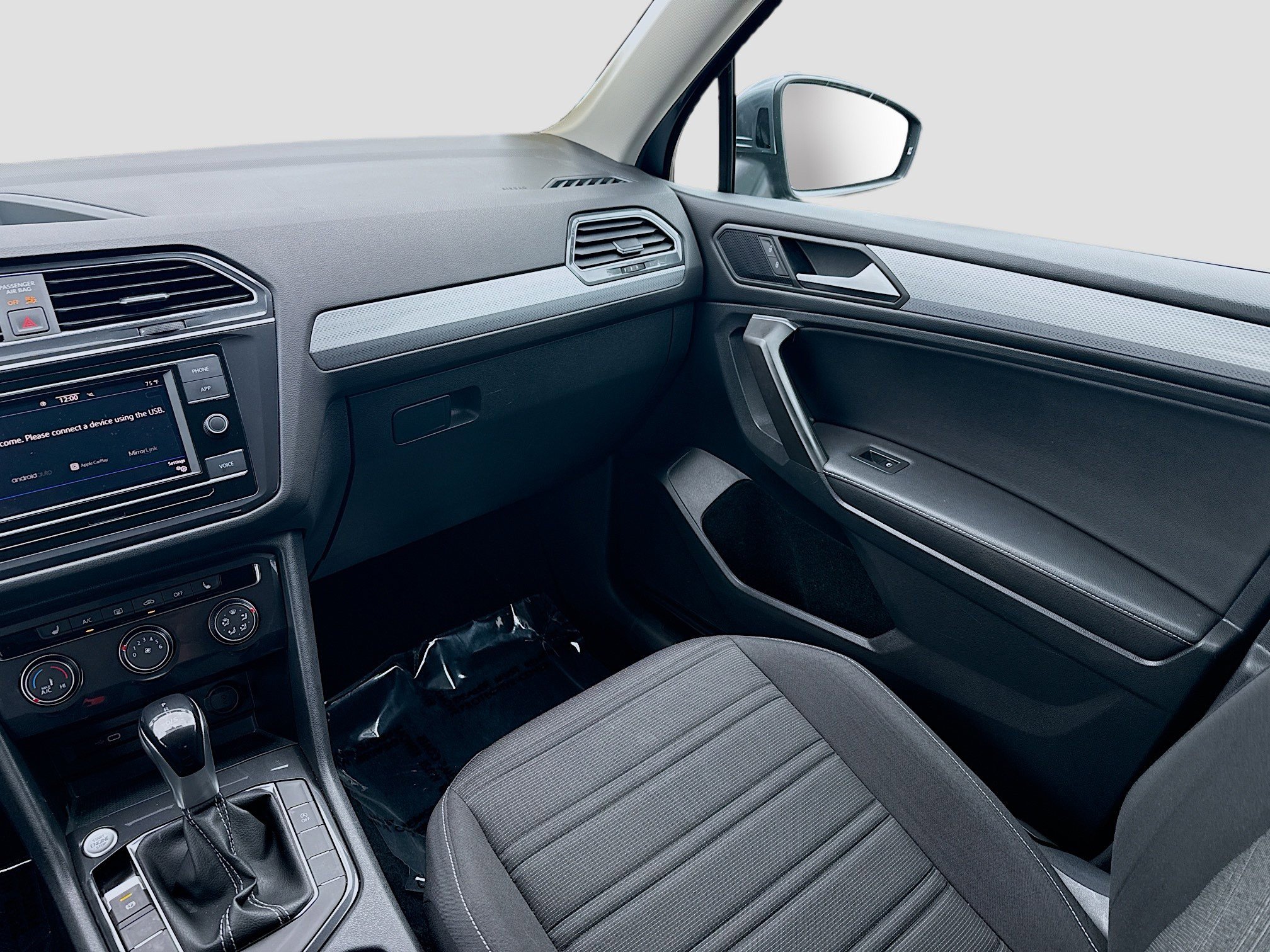 Certified 2022 Volkswagen Tiguan S image 21