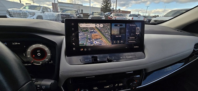 Used 2024 Nissan Rogue SL image 17