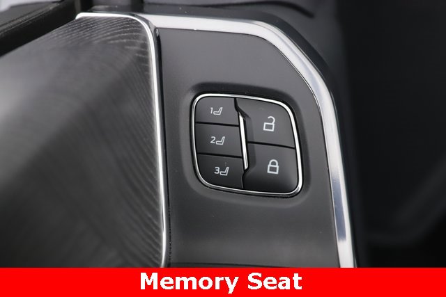 Used 2025 Ford F450 Platinum image 19