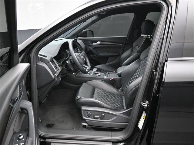 Used 2020 Audi SQ5 Premium Plus w/ Premium Plus Package image 9
