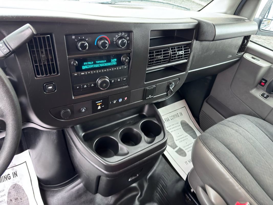 Used 2019 GMC Savana 2500 w/ Driver Convenience Package image 18