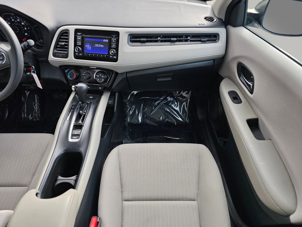 Used 2016 Honda HR-V LX image 4