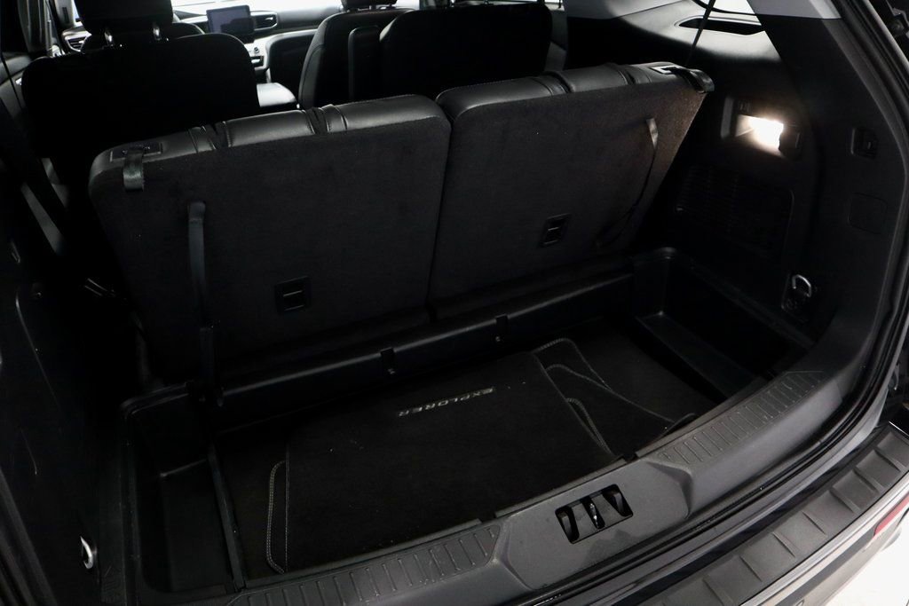 Certified 2023 Ford Explorer XLT w/ Equipment Group 202A image 16