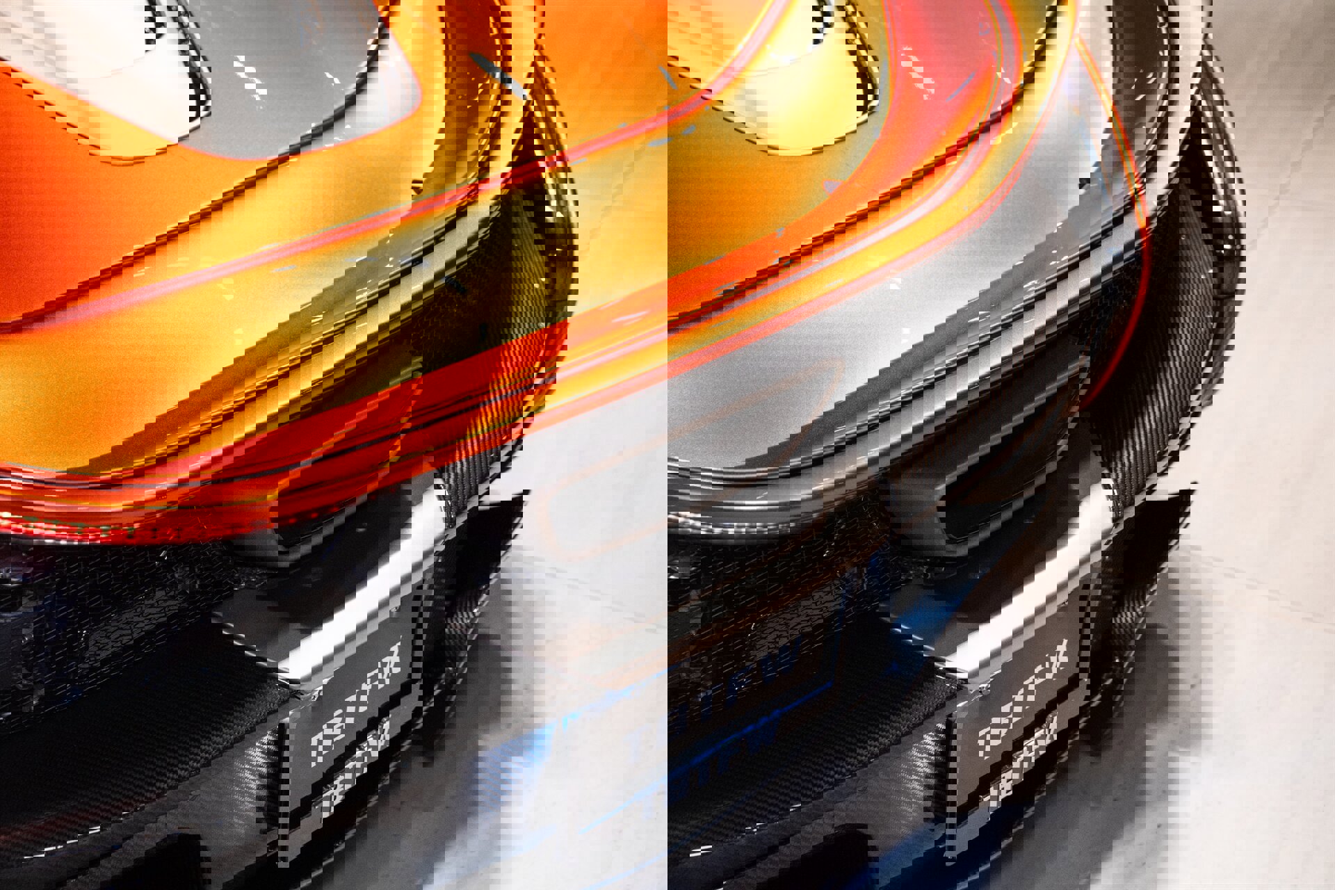 Used 2014 McLaren P1 image 21