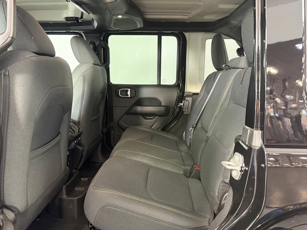 Certified 2025 Jeep Wrangler Unlimited Sahara AWD/4WD image 20