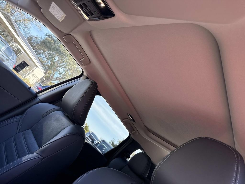 New 2026 Mitsubishi Outlander SEL image 42