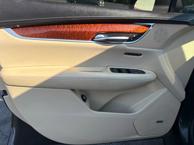 Used 2017 Cadillac XT5 Premium Luxury w/ Driver Assist Package AWD/4WD image 13