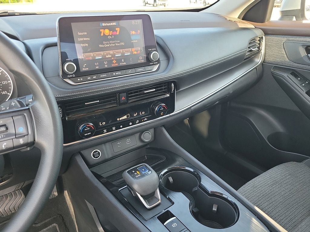 Used 2022 Nissan Rogue SV FWD image 20