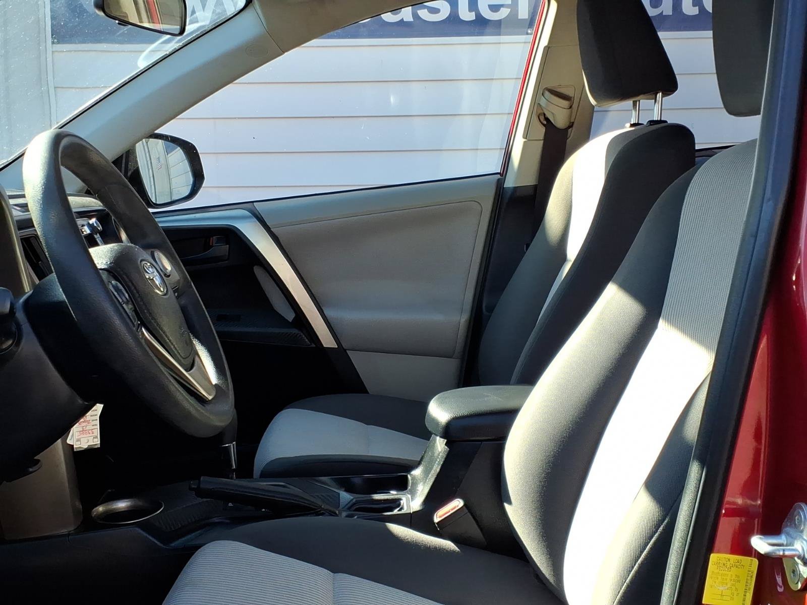 Used 2013 Toyota RAV4 LE AWD/4WD image 5