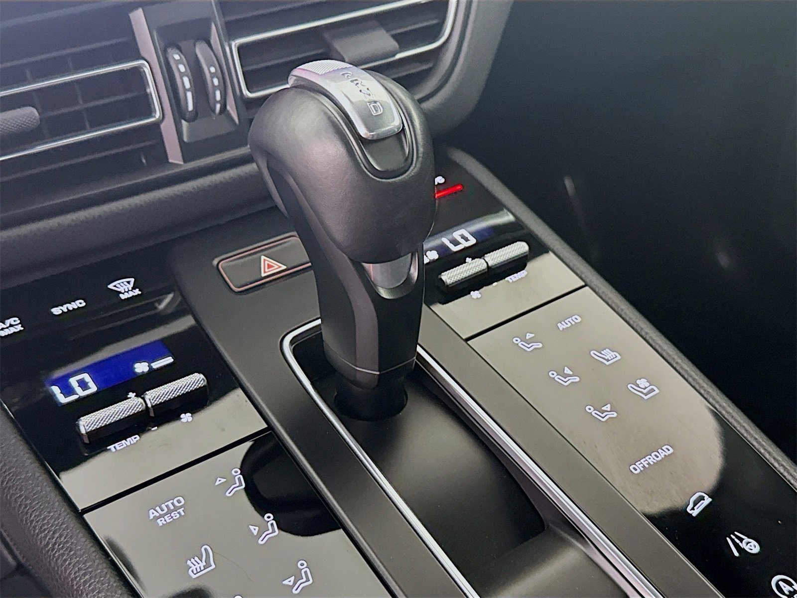 Used 2023 Porsche Macan S image 14