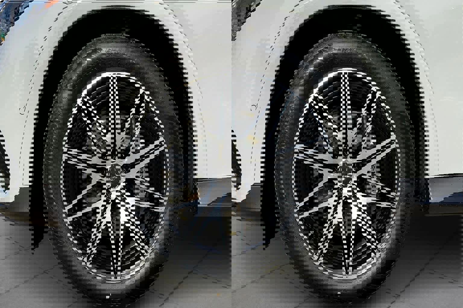 New 2025 Mercedes-Benz GLC 43 AMG 4MATIC image 15