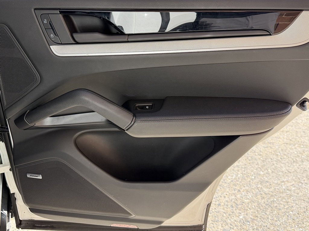 Certified 2025 Porsche Cayenne image 23