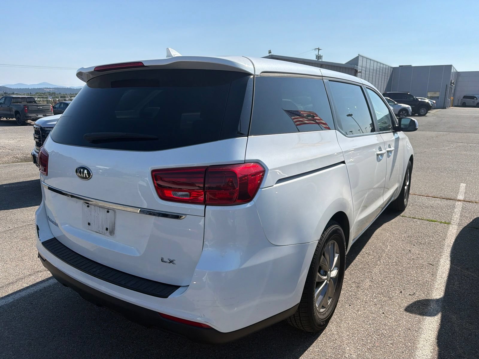 Used 2021 Kia Sedona LX FWD image 6