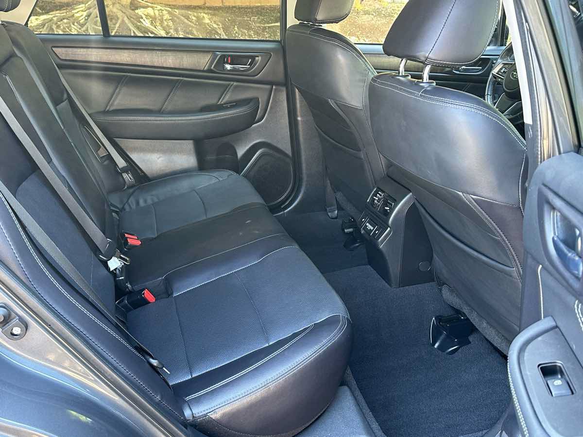 Used 2018 Subaru Outback 2.5i Limited AWD/4WD image 15