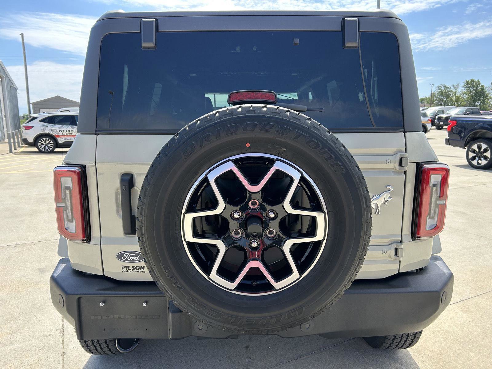 New 2026 Ford Bronco Outer Banks AWD/4WD image 38