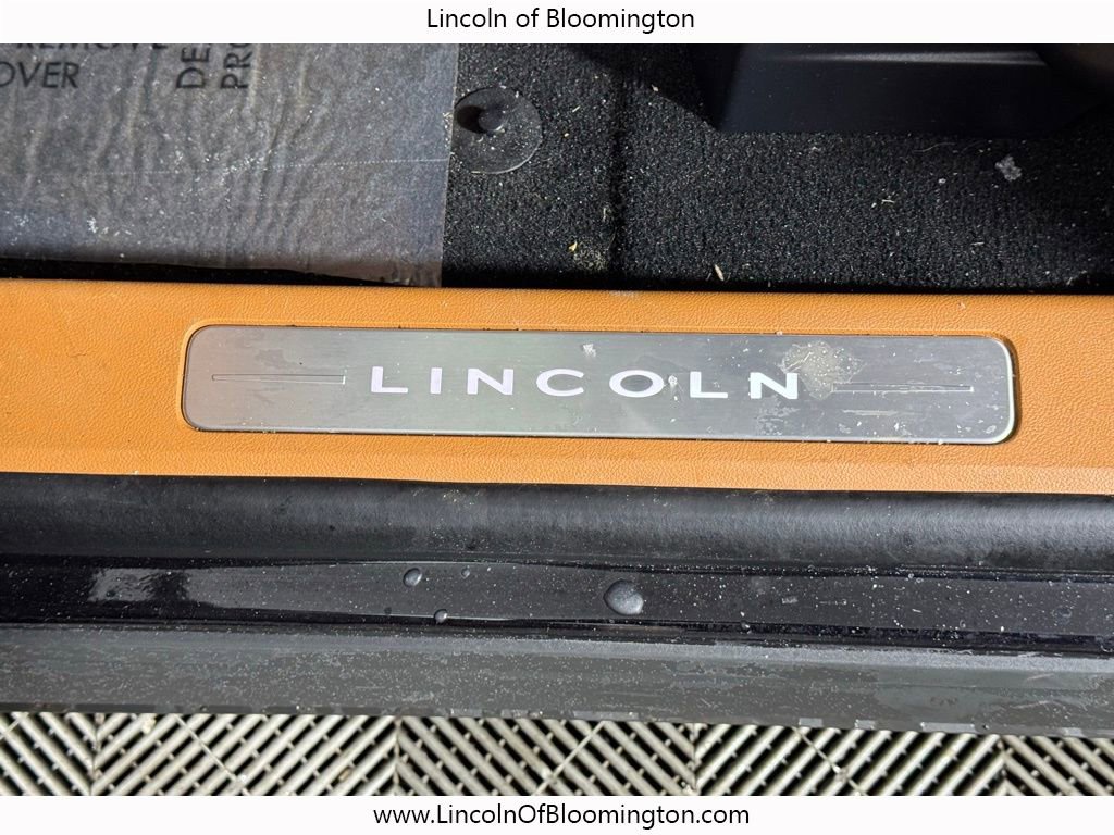 Certified 2025 Lincoln Aviator Black Label w/ Jet Appearance Package image 23