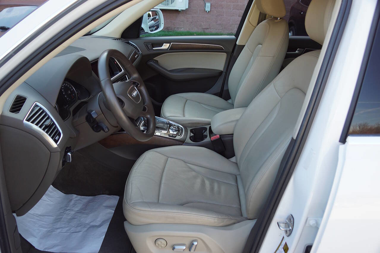 Used 2017 Audi Q5 2.0T Premium image 27