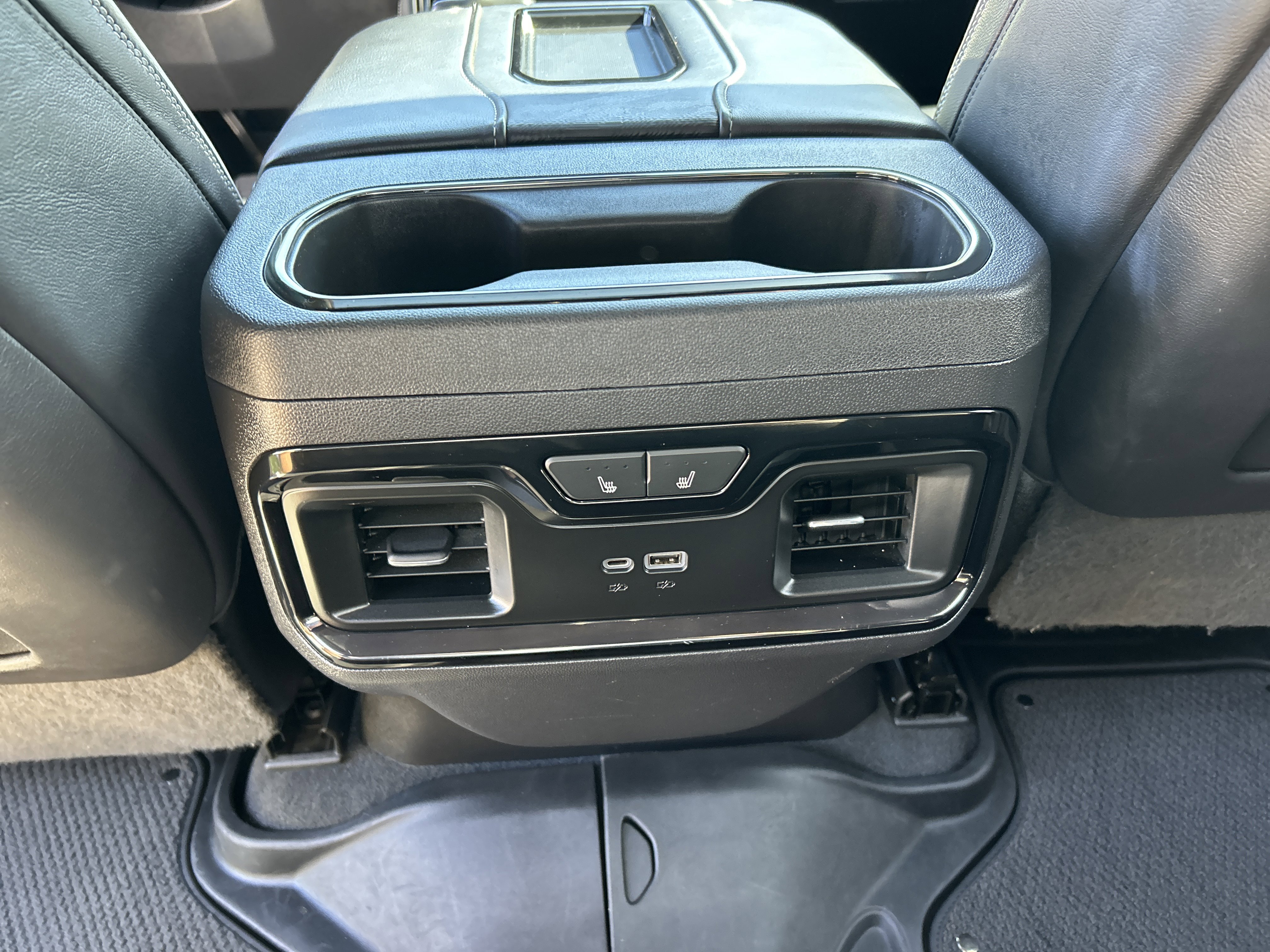 Used 2022 GMC Sierra 1500 AT4X image 19
