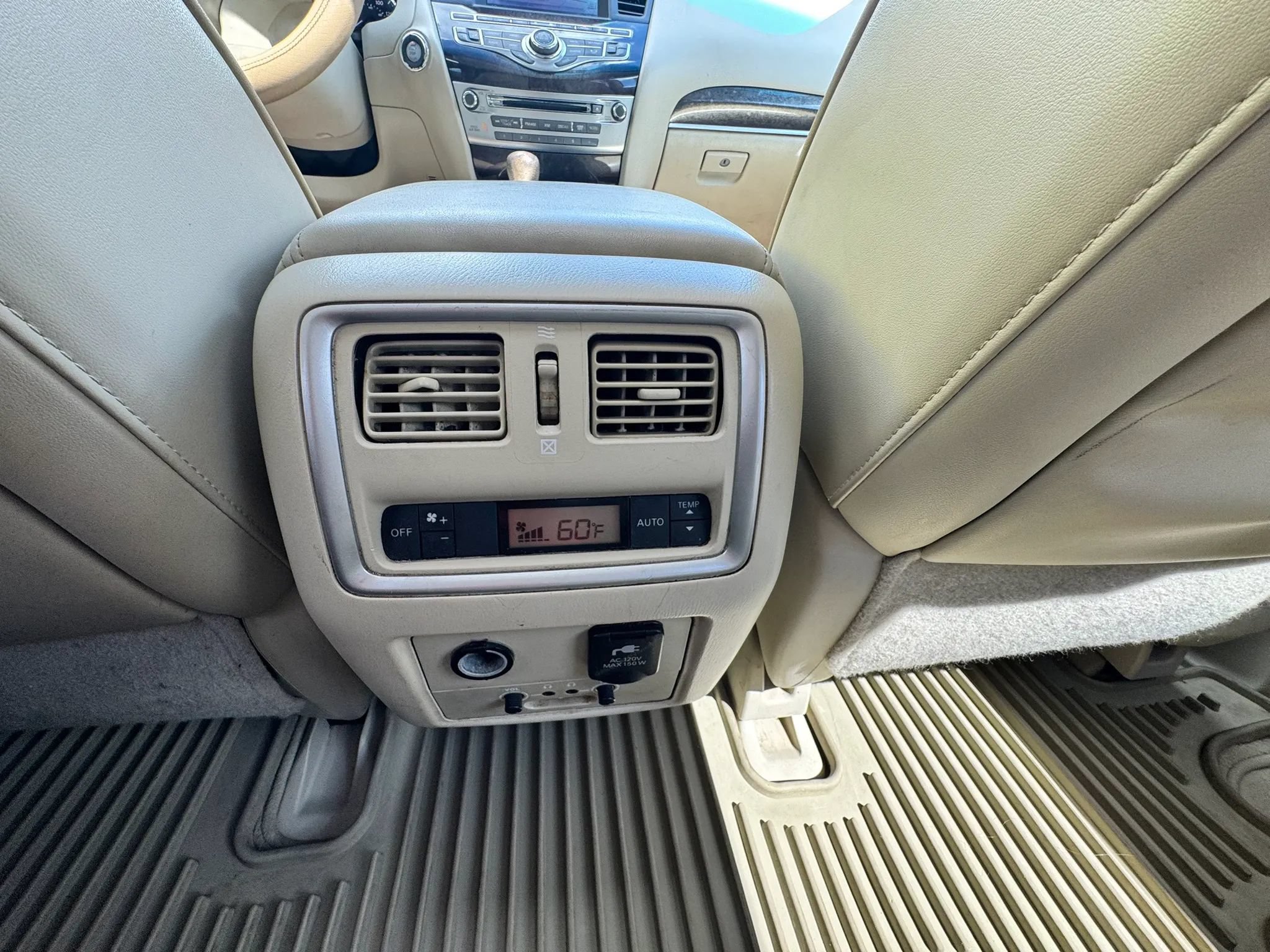 Used 2013 INFINITI JX35 AWD w/ Premium Pkg image 24