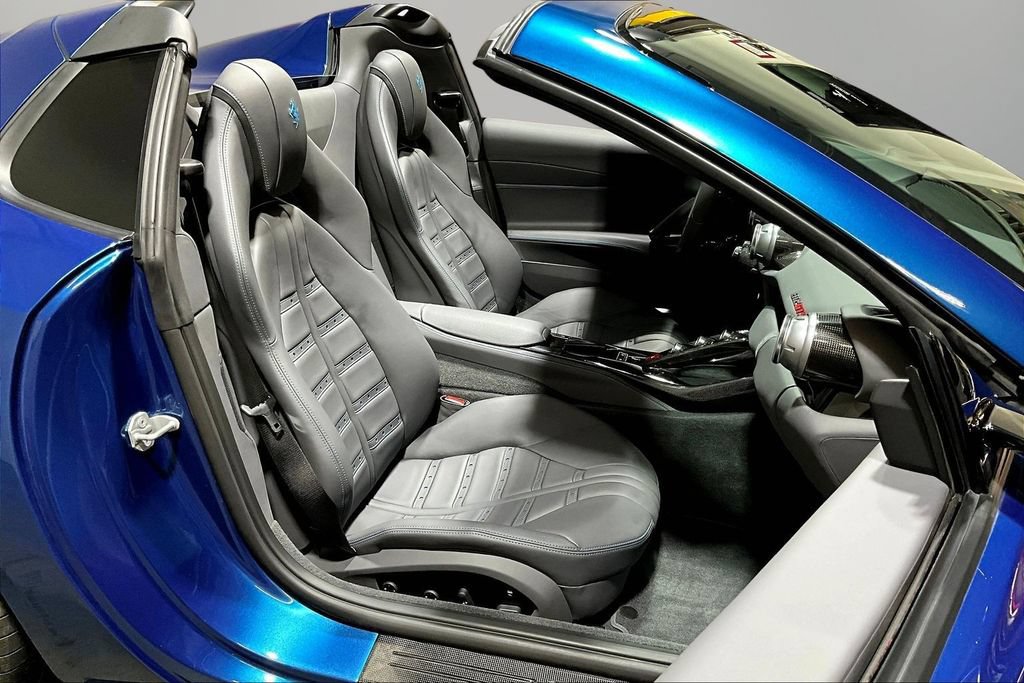Used 2023 Ferrari 812 GTS RWD image 23