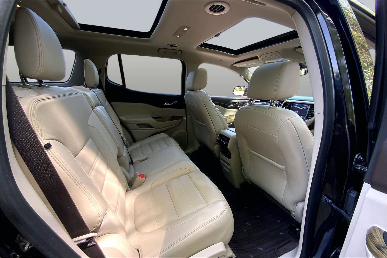 Used 2019 GMC Acadia Denali w/ Technology Package AWD/4WD image 19
