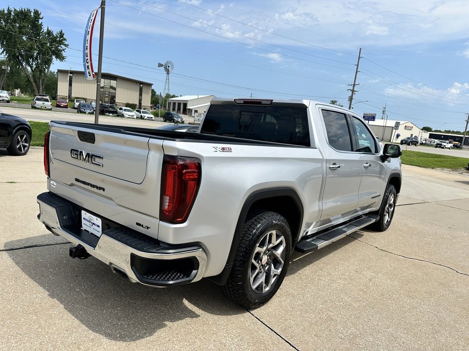 Used 2021 GMC Sierra 1500 SLT w/ SLT Premium Plus Package image 5