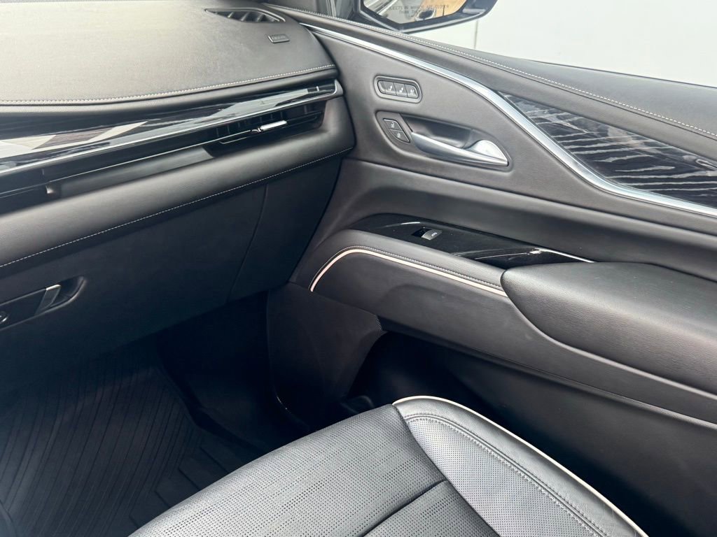 Used 2022 Cadillac Escalade Sport w/ Touring Package RWD image 22