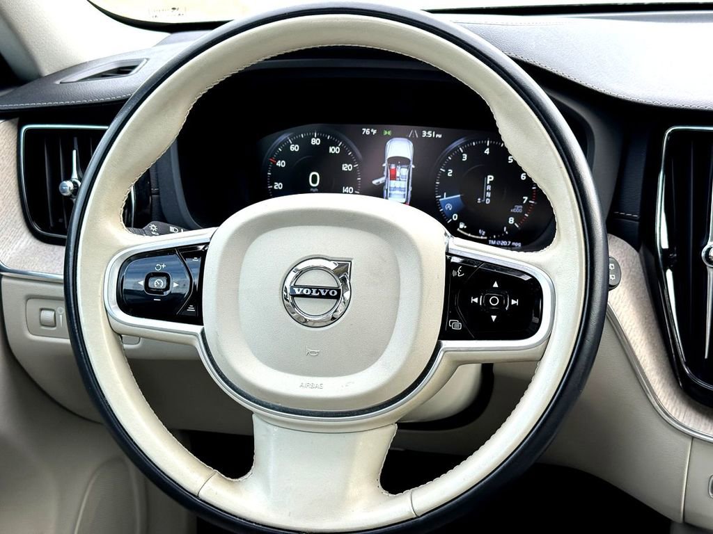 Used 2021 Volvo XC60 T5 Inscription w/ Advanced Package image 29