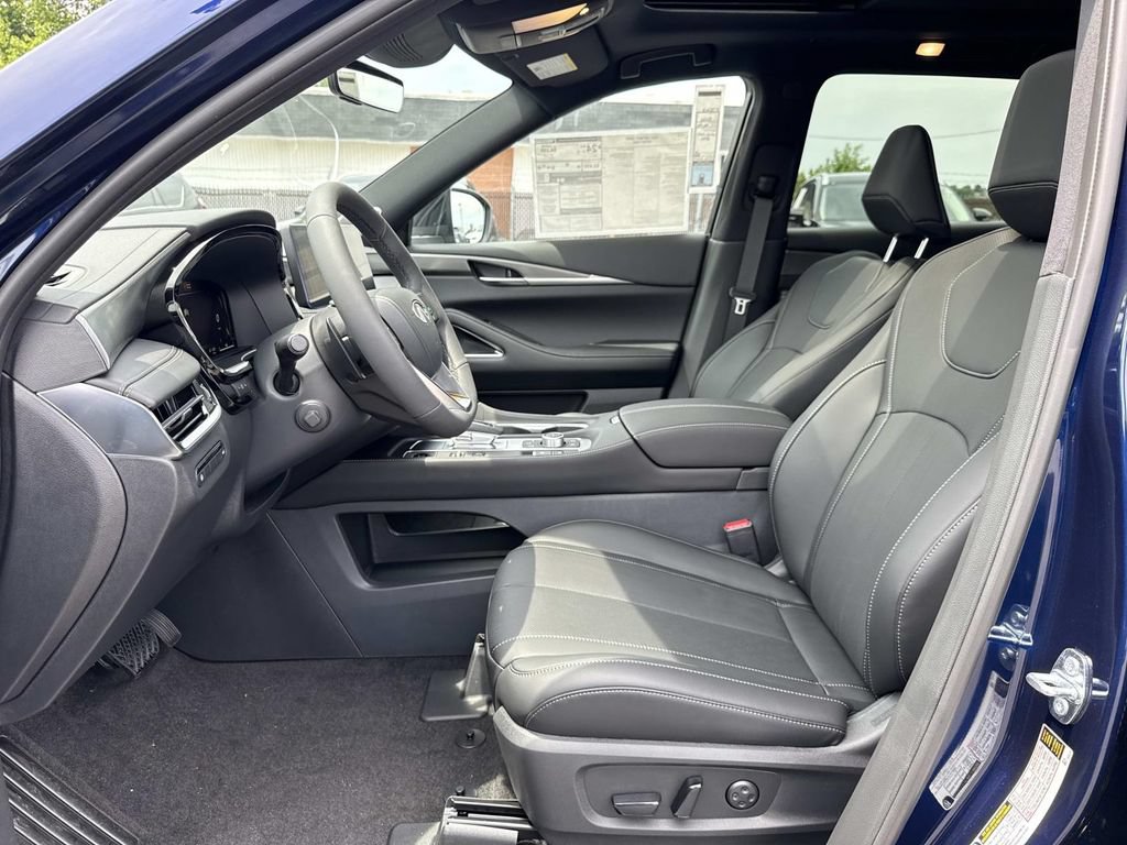 New 2027 INFINITI QX60 Sport w/ Dark Cargo Package AWD/4WD image 16