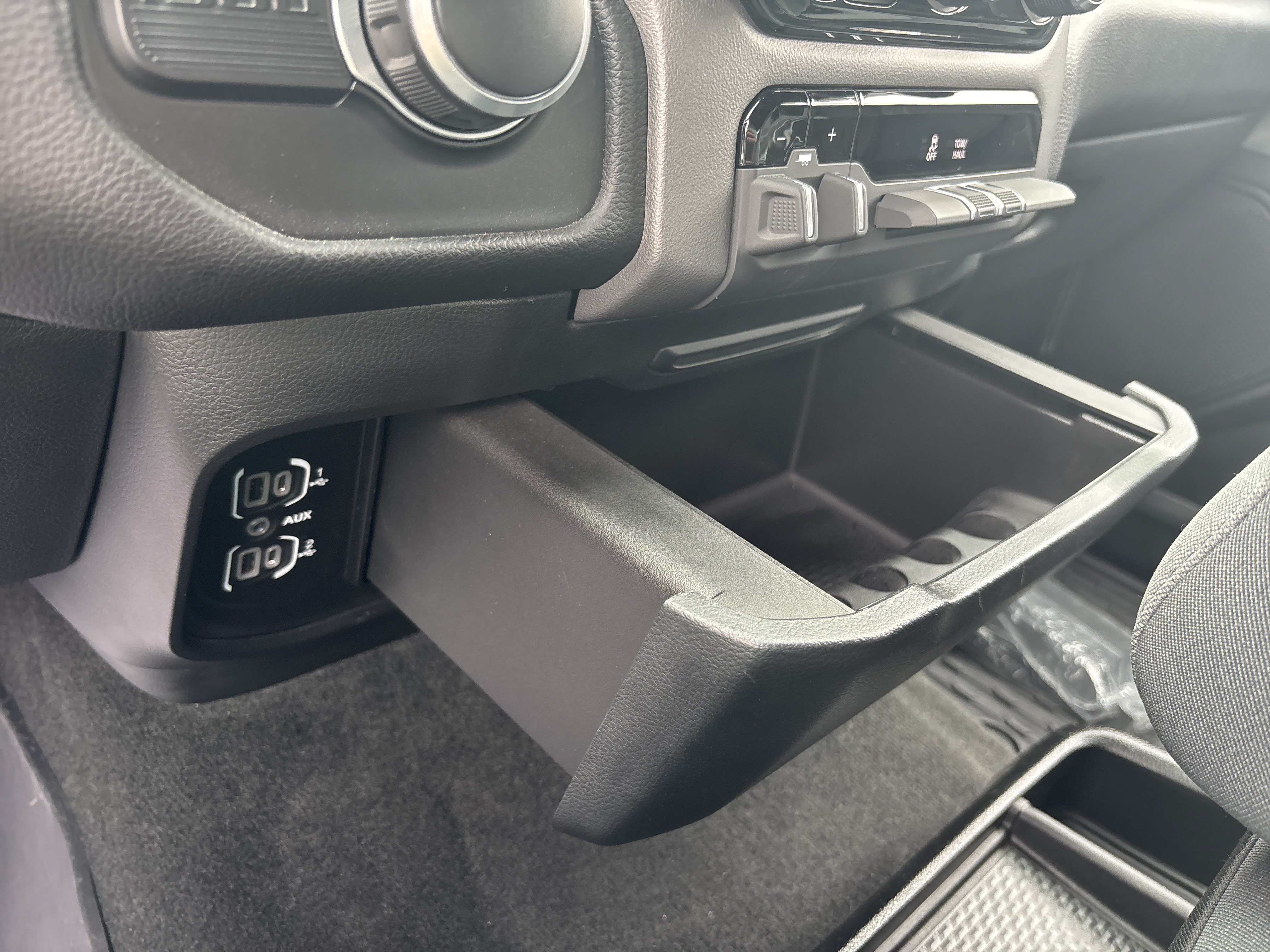Used 2022 RAM 1500 Big Horn RWD image 22