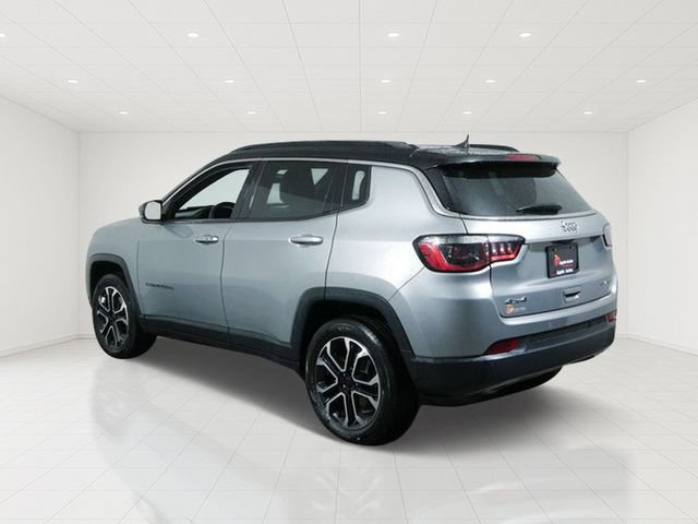 Certified 2023 Jeep Compass Limited w/ Sun and Sound Group AWD/4WD image 5