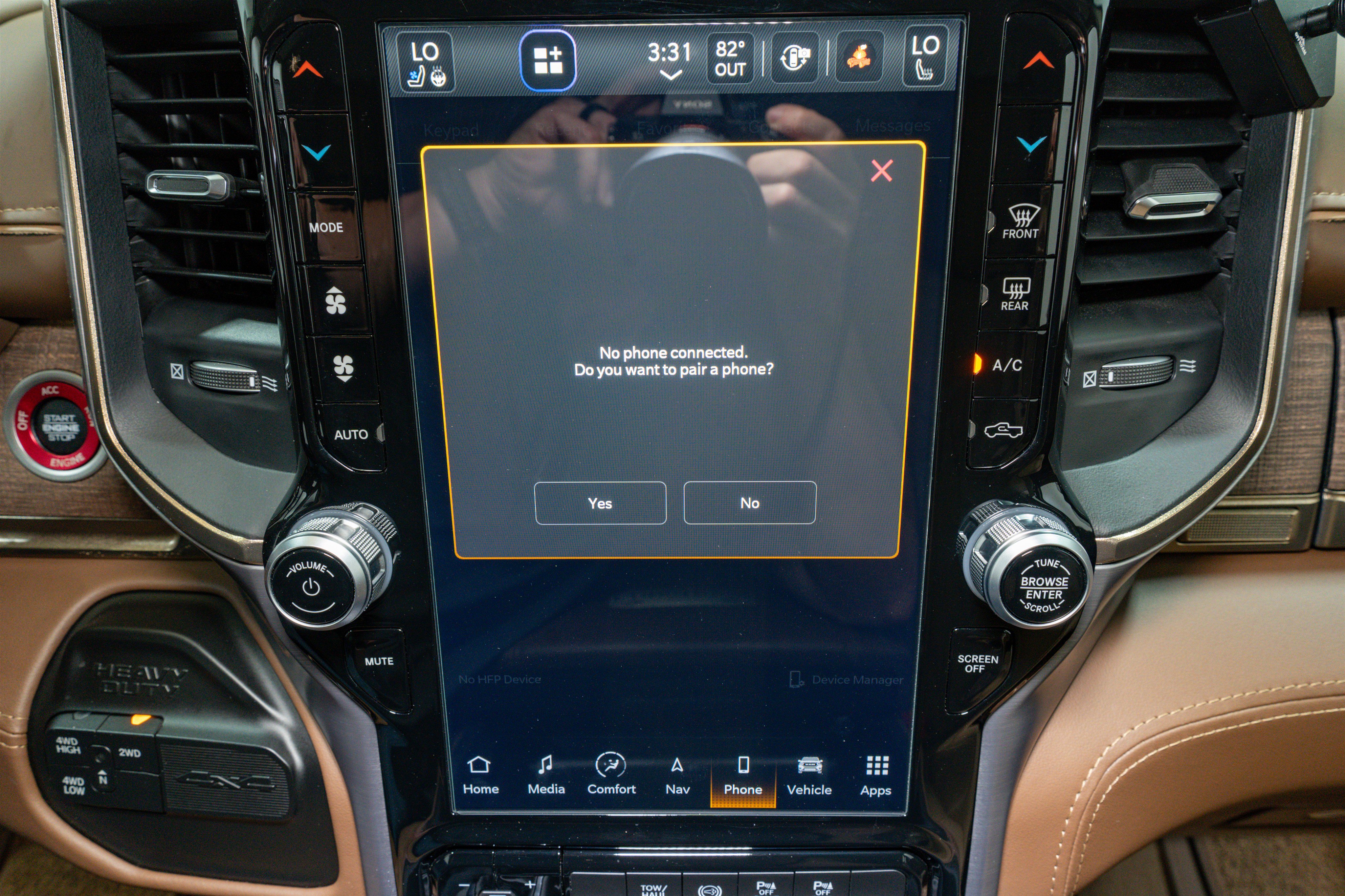 Used 2023 RAM 3500 Limited image 24